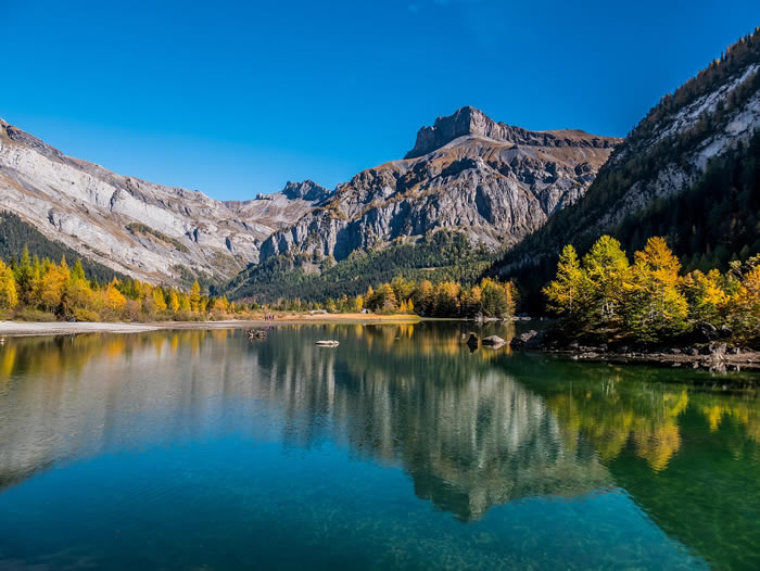 Montagnes à Valais en Suisse